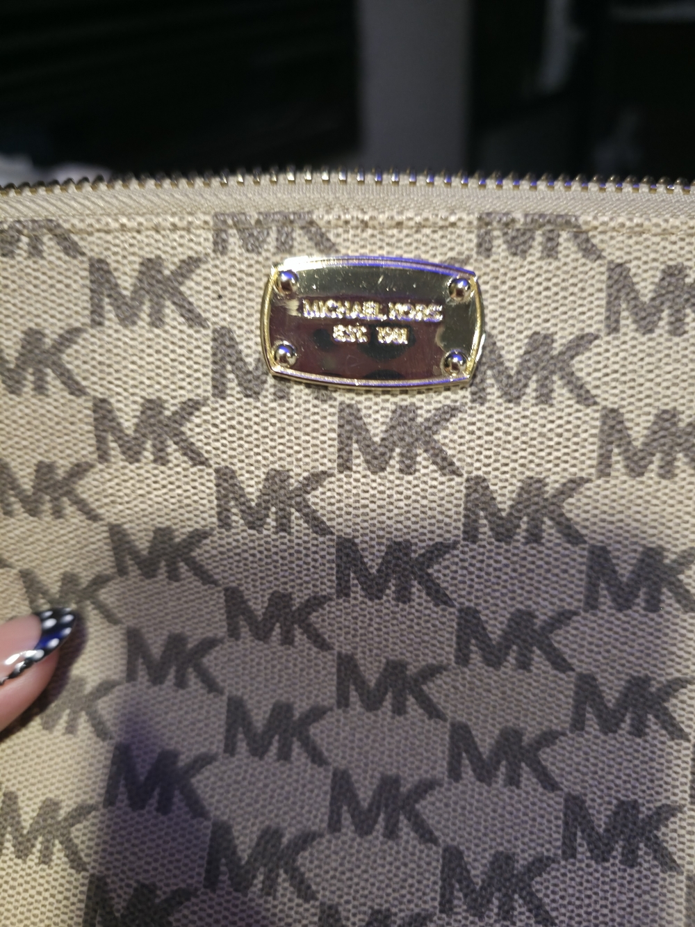 Michael Kors Beige Signature MK Crossbody Wristlet - Picture 4 of 5